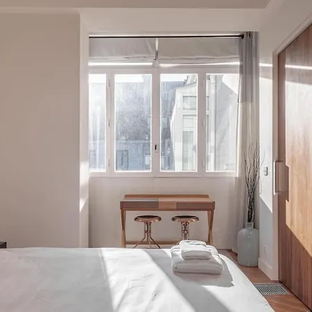 Stylish Flat 2 Bedr By Champs Elysees Paris