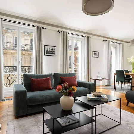 アパート Champs Elysees Stylish Flat 2br 6ppl