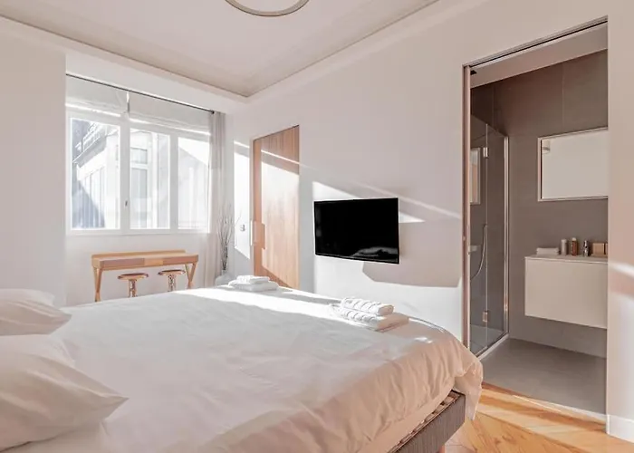 Апартаменты Champs Elysees Stylish Flat 2br 6ppl Париж