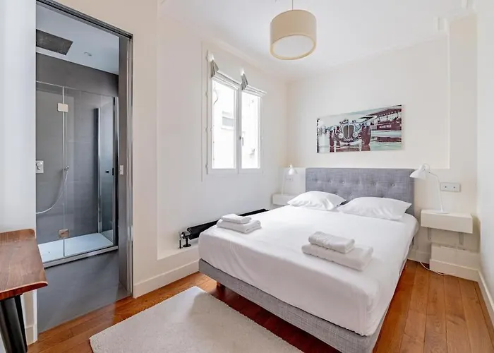 Appartement Champs Elysees Stylish Flat 2br 6ppl Parijs